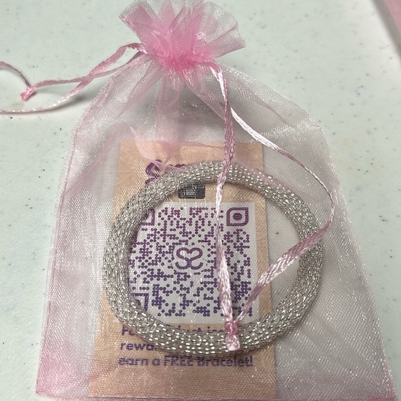 Handmade Sashka Diamond Sparkle Beaded Bracelet - Picture 5 of 11